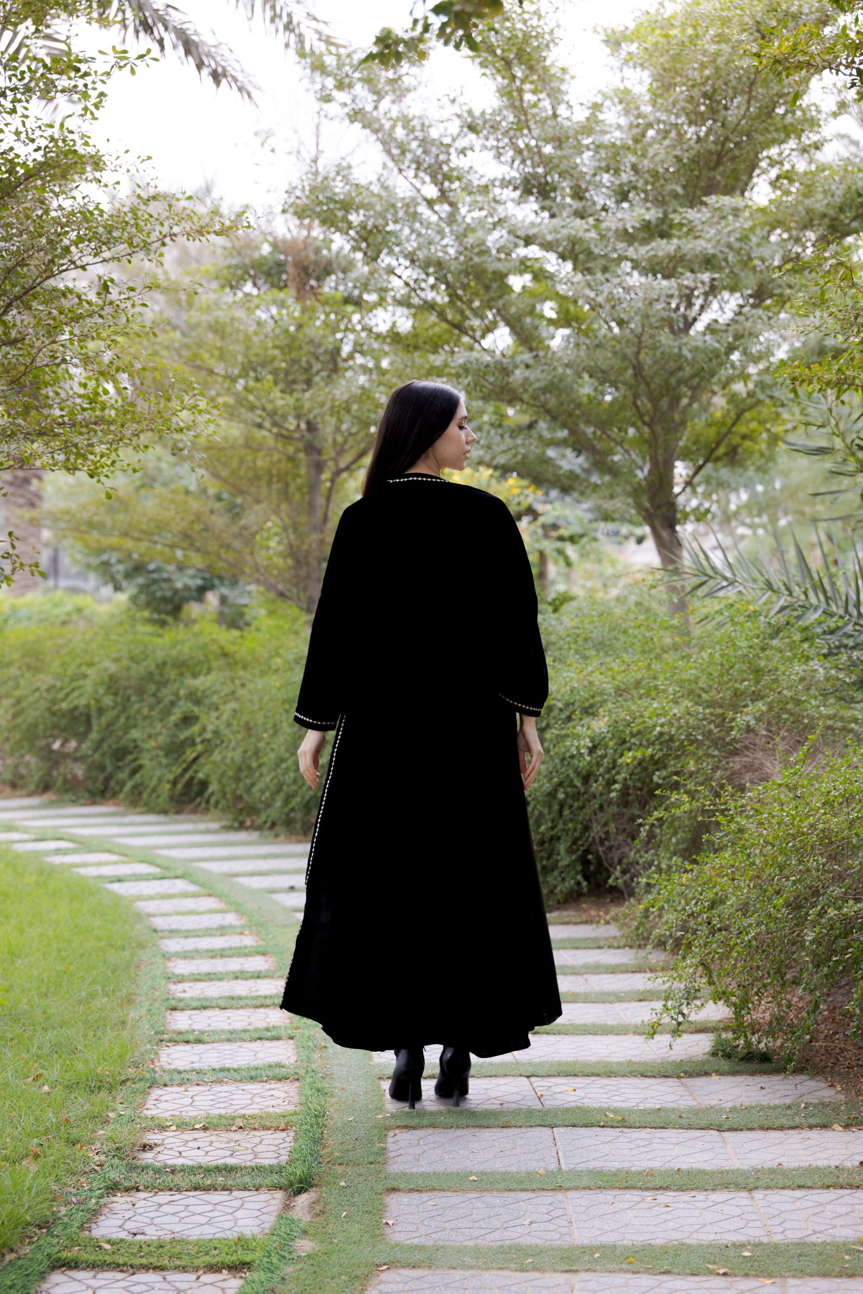 Midnight Threads - Image 3